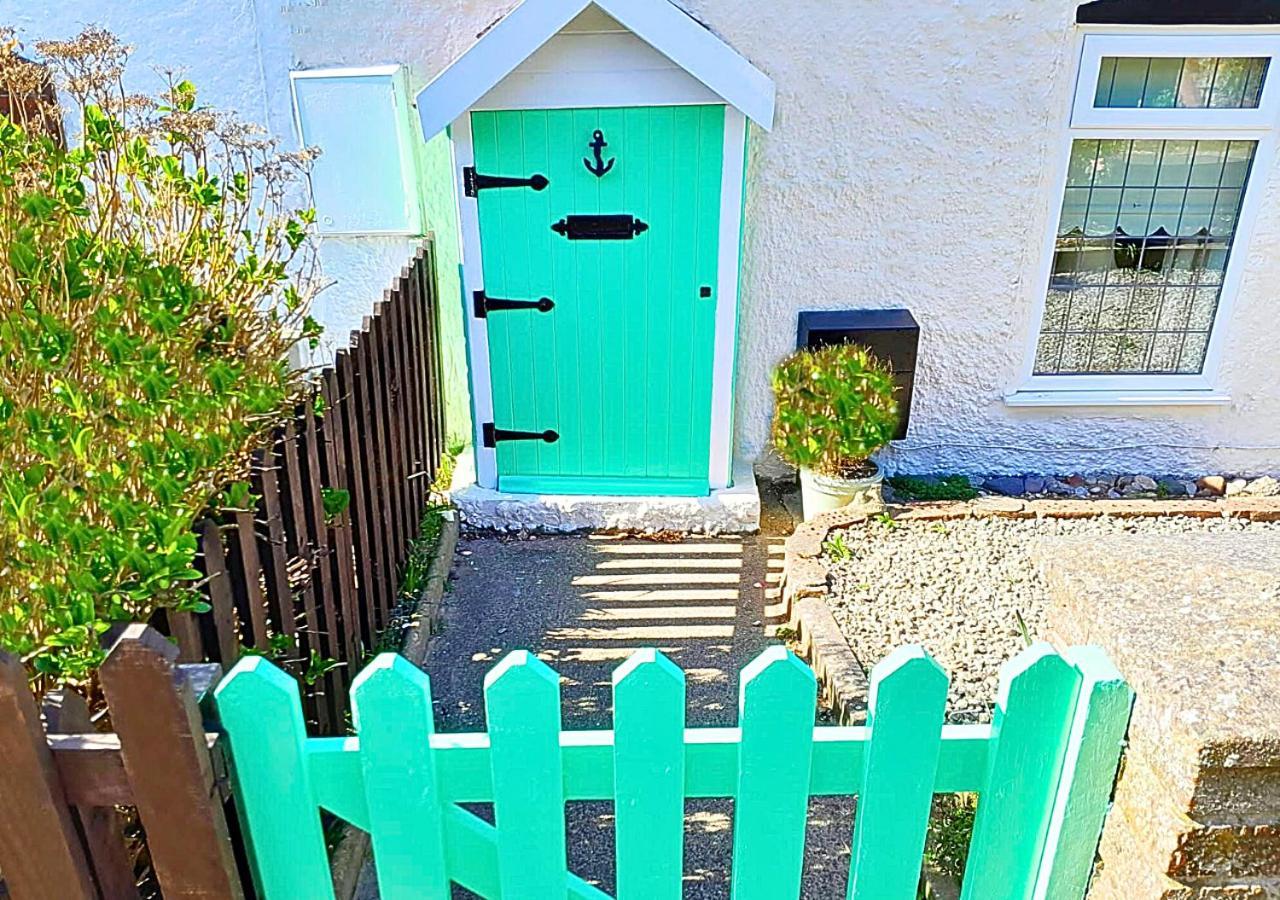 Romantic Lakeside Cottage By The Beach! With Super Cosy Log Burner! The Perfect Escape To Your Home From Home By The Sea! So Relaxing - You Won'T Want To Leave! Pet Friendly! Мейблторп Екстер'єр фото